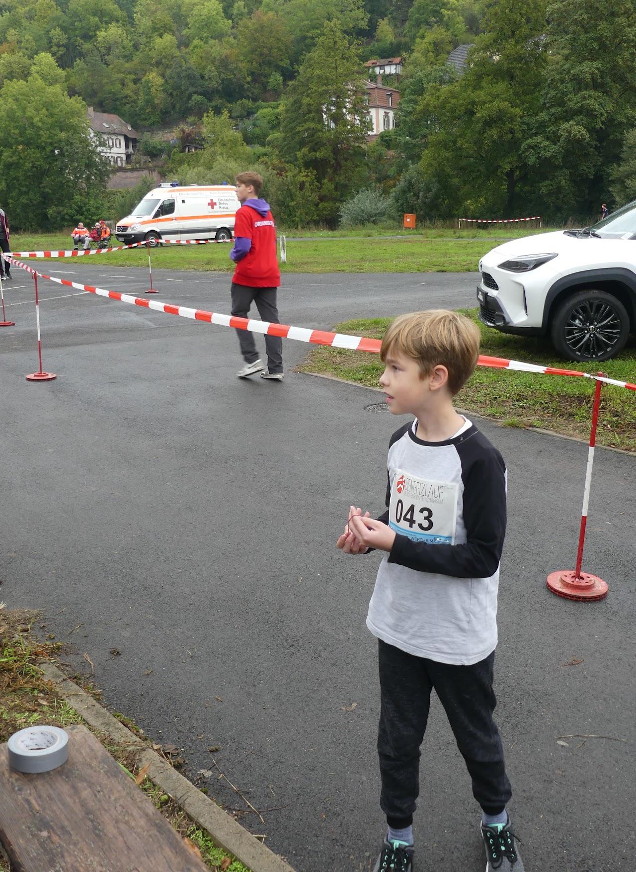 Bild vom 13. Benefizlauf im Jahr 2022. Dies ist das 409. Bild.